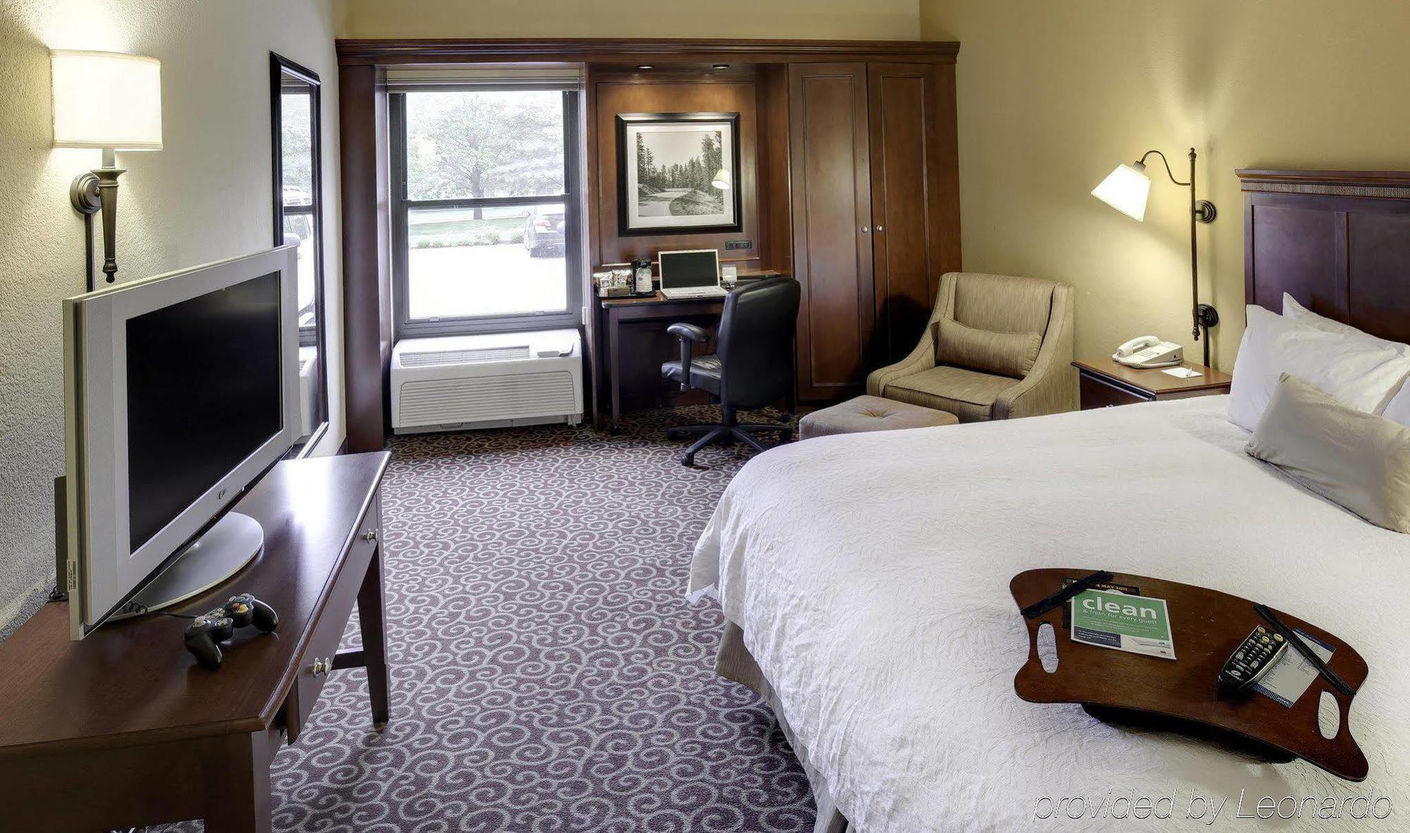 Hampton Inn Boston / Marlborough Room photo